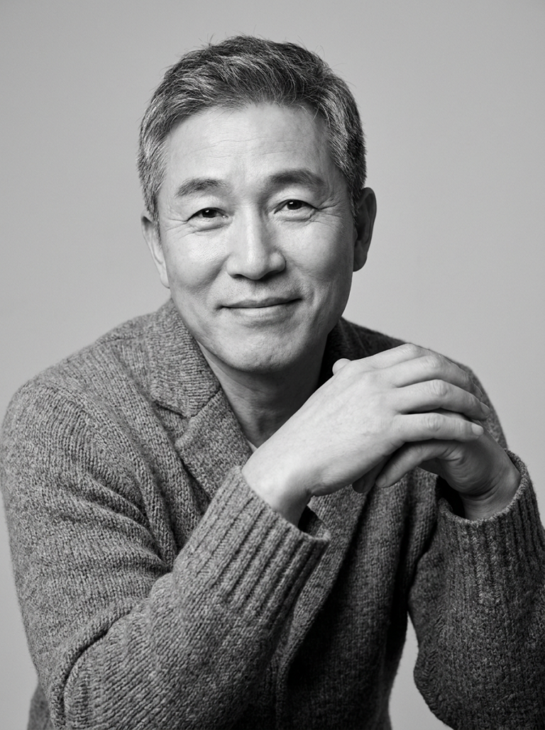 강사 18