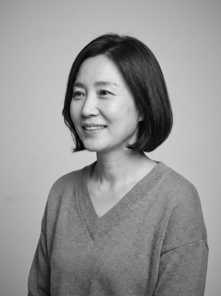 강사 19