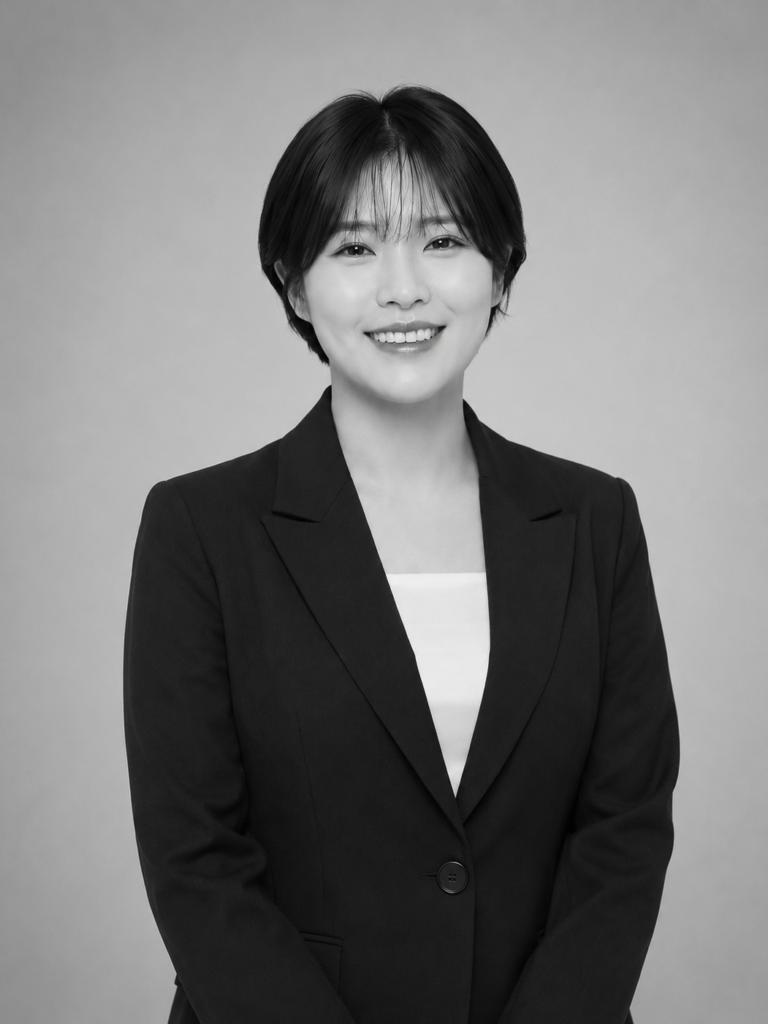 강사 8
